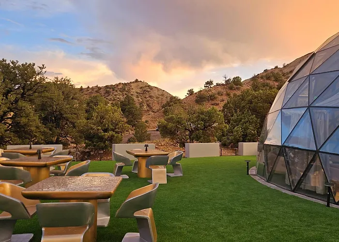 Clear Sky Resorts - Bryce Canyon - Unique Stargazing Domes